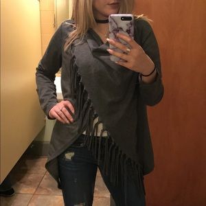 LIKE NEW GREY SWEATER